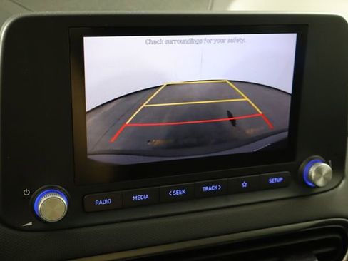 Used 2023 Hyundai Kona SE FWD image 36