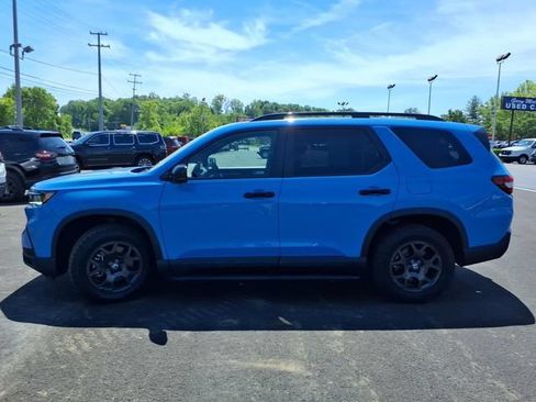 Used 2024 Honda Pilot TrailSport image 20