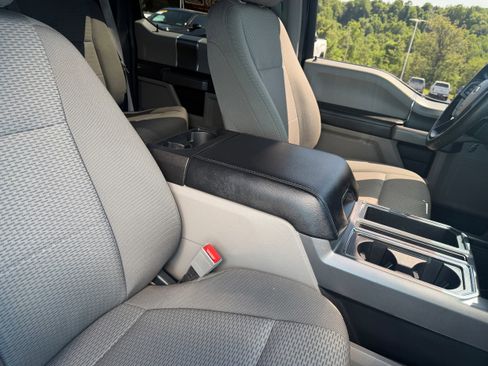 Used 2019 Ford F150 XLT w/ Equipment Group 302A Luxury AWD/4WD image 18