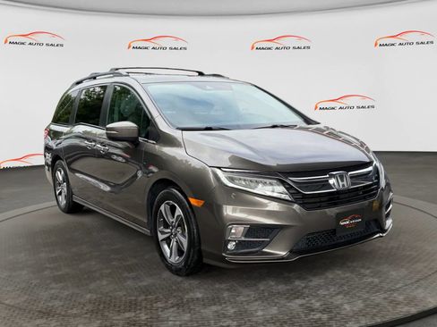 Used 2018 Honda Odyssey Touring image 5