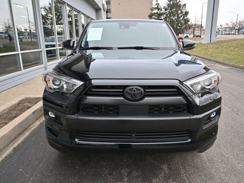 Used 2022 Toyota 4Runner Limited image 5