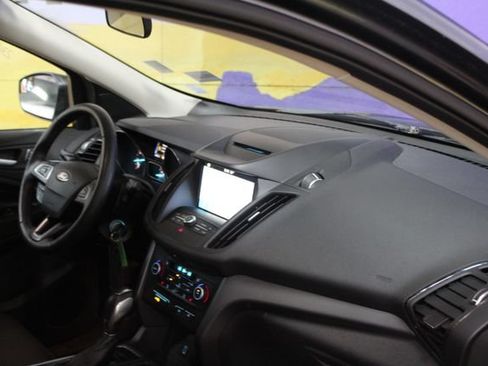 Used 2018 Ford Escape SEL w/ Canadian Touring Package AWD/4WD image 12