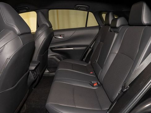 Used 2021 Toyota Venza XLE w/ Softex Package image 8