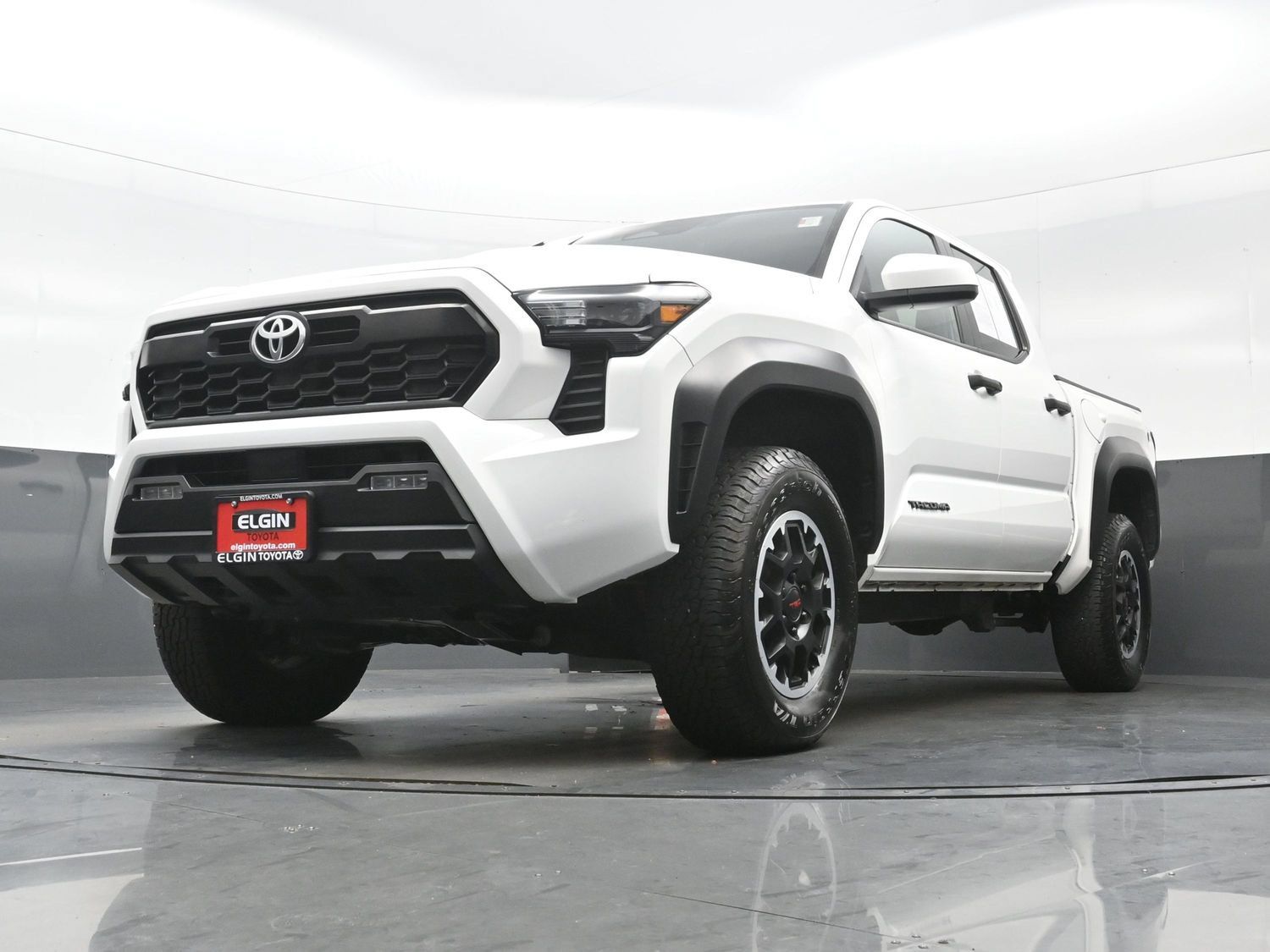 Used 2024 Toyota Tacoma TRD Off-Road AWD/4WD image 28
