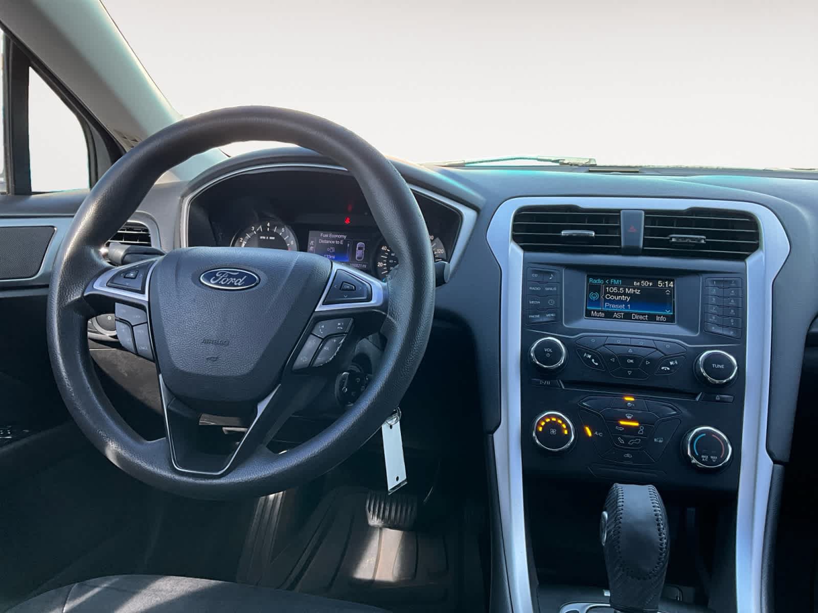 Used 2013 Ford Fusion SE FWD image 10