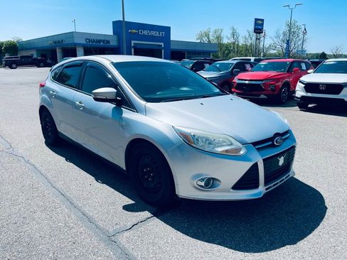 Used 2012 Ford Focus SE FWD image 9