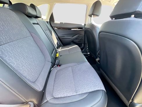 New 2026 Kia Seltos S FWD image 27