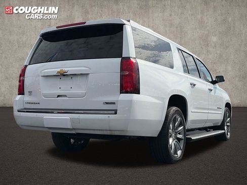 Used 2018 Chevrolet Suburban Premier AWD/4WD image 8