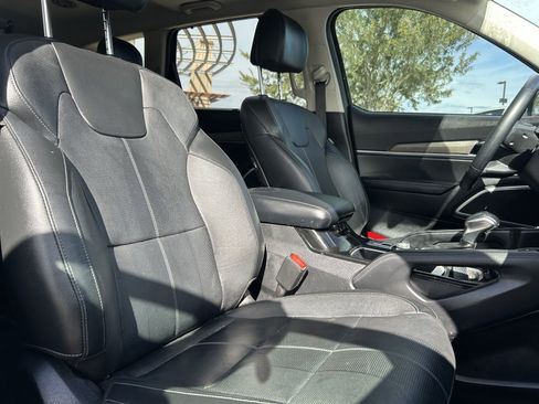 Used 2021 Kia Telluride EX w/ EX Premium Package image 13