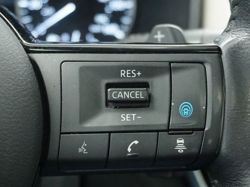 Used 2021 Nissan Rogue SV w/ Premium Package image 48