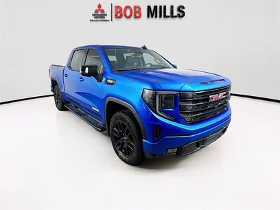 Used 2022 GMC Sierra 1500 Elevation w/ Elevation Premium Package