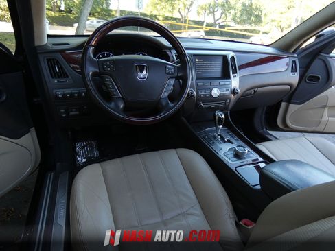 Used 2013 Hyundai Equus Signature RWD image 23