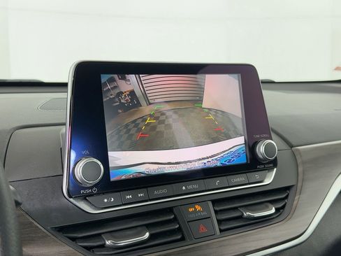 Used 2023 Nissan Altima 2.5 SV image 23