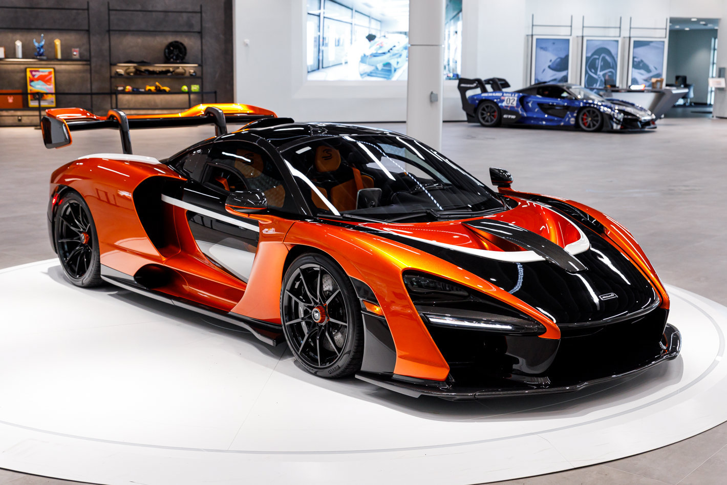 Used 2019 McLaren Senna RWD image 19