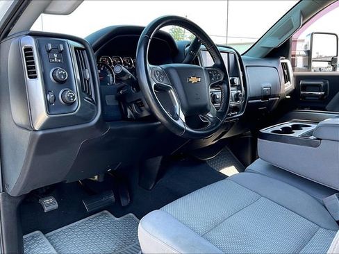 Used 2019 Chevrolet Silverado 2500 LT w/ LT Convenience Package AWD/4WD image 8
