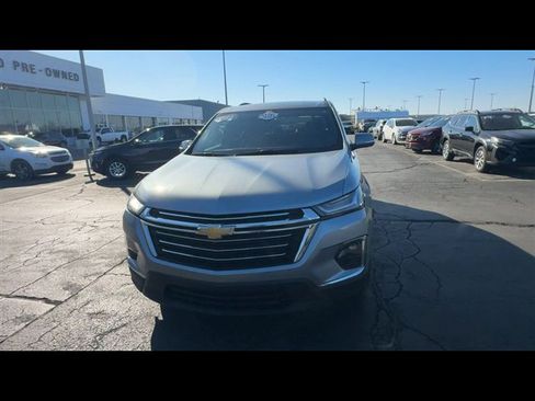 Certified 2023 Chevrolet Traverse LT image 3