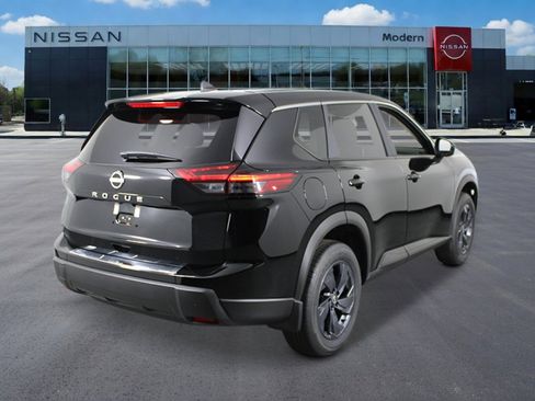 New 2026 Nissan Rogue SV FWD image 5