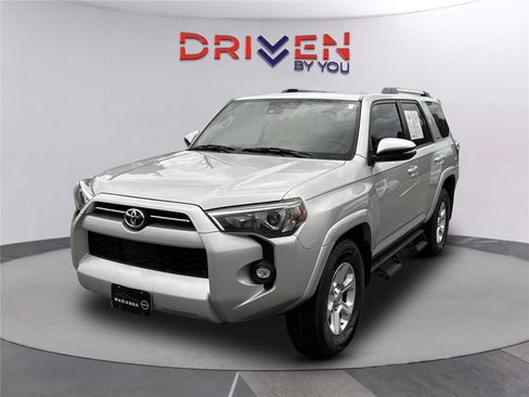 Used 2021 Toyota 4Runner SR5 Premium RWD image 8