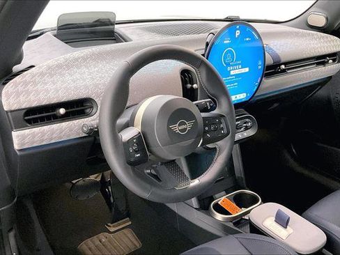 Used 2025 MINI Cooper S image 4