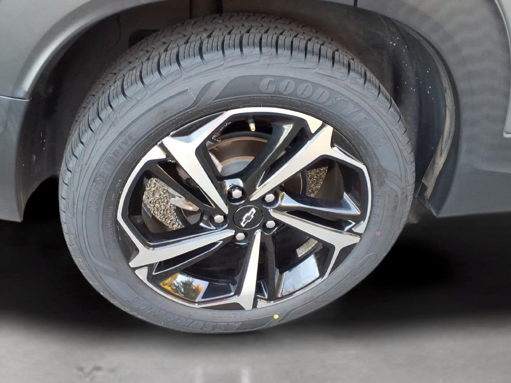 Used 2022 Chevrolet TrailBlazer RS w/ Sun and Liftgate Package FWD image 36