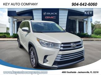 Used 2017 Toyota Highlander XLE video 1