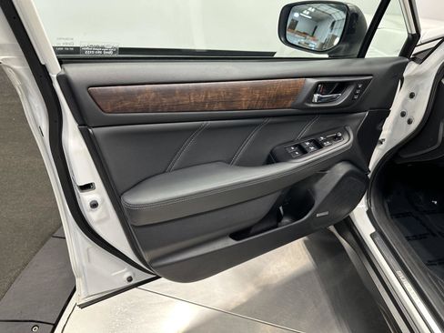 Used 2019 Subaru Outback 2.5i Limited w/ Popular Package #2 AWD/4WD image 13