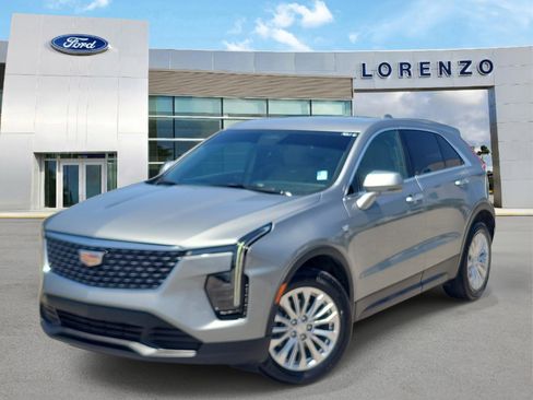 Used 2024 Cadillac XT4 Luxury FWD image 1