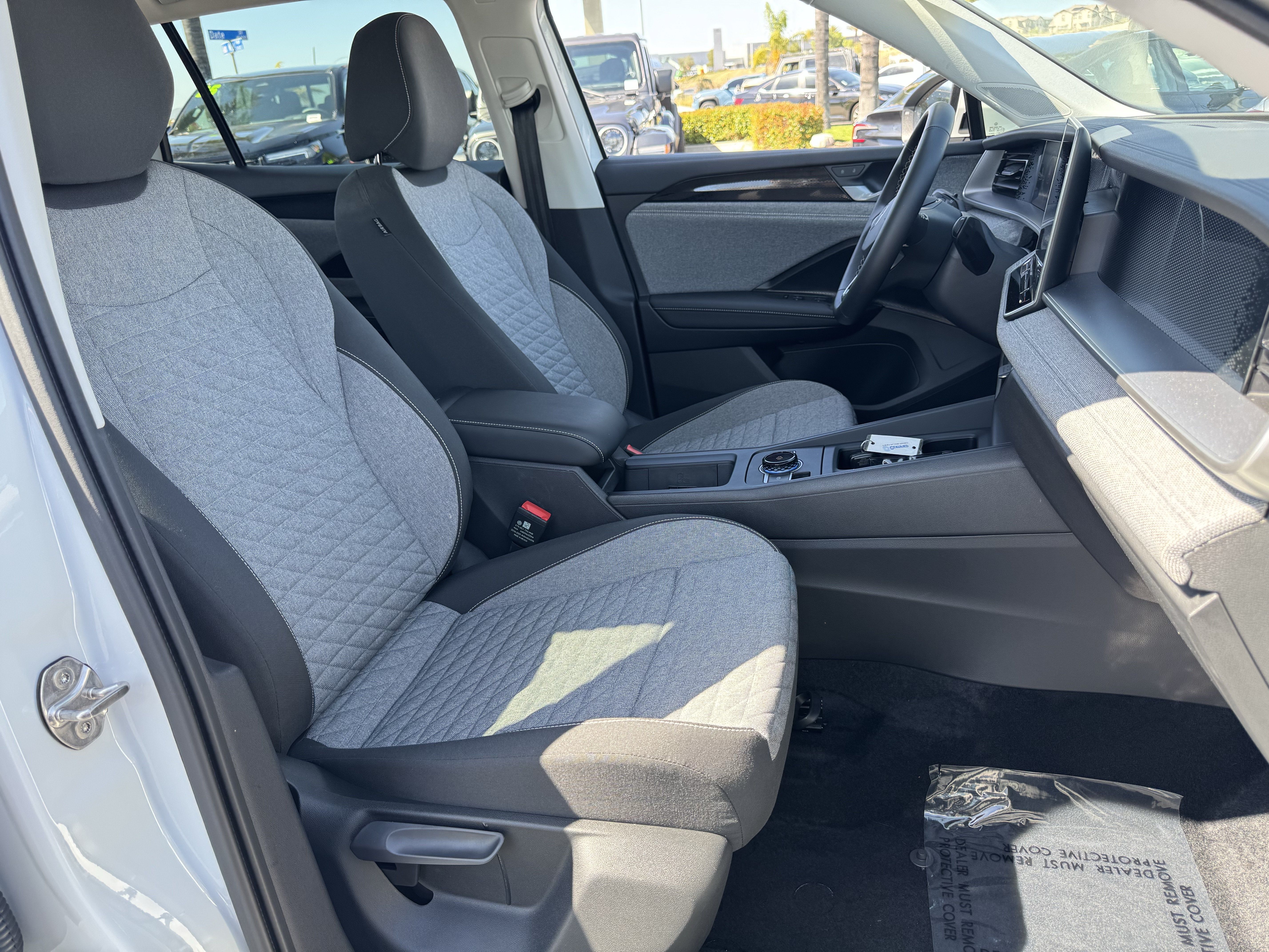 Certified 2025 Volkswagen Tiguan S FWD image 33