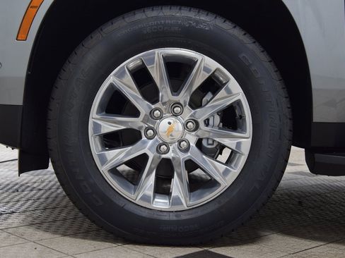 New 2026 Chevrolet Suburban Premier w/ Sun And Tow Package image 28