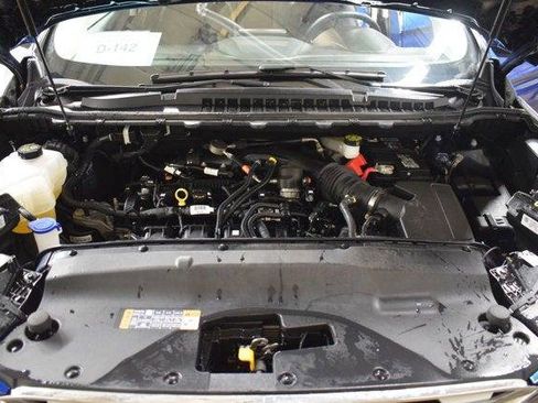 Used 2024 Ford Edge Titanium AWD/4WD image 38