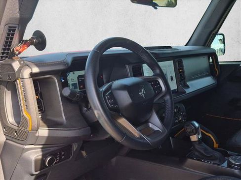 Used 2024 Ford Bronco Badlands AWD/4WD image 5