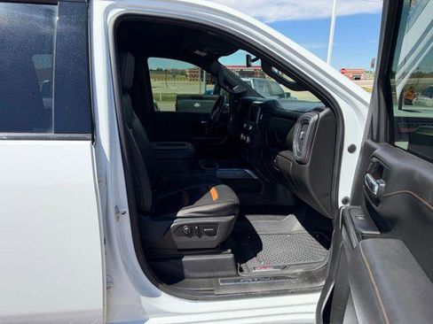 Used 2022 GMC Sierra 2500 AT4 w/ Gooseneck/5TH Wheel Package image 15