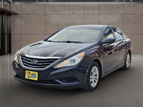 Used 2012 Hyundai Sonata GLS image 2