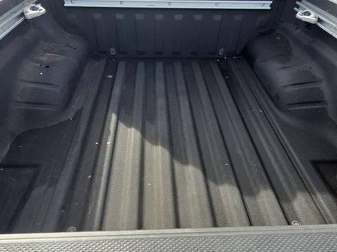 Used 2022 Nissan Frontier PRO-4X image 27