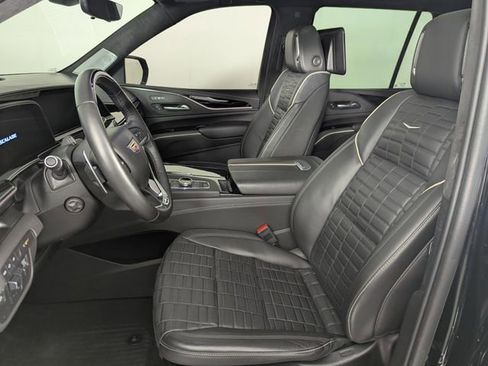 Used 2023 Cadillac Escalade V AWD/4WD image 9