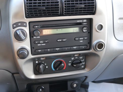 Used 2011 Ford Ranger XLT AWD/4WD image 19