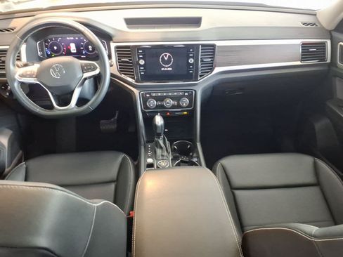 Used 2023 Volkswagen Atlas SE w/ Panoramic Sunroof Package AWD/4WD image 17