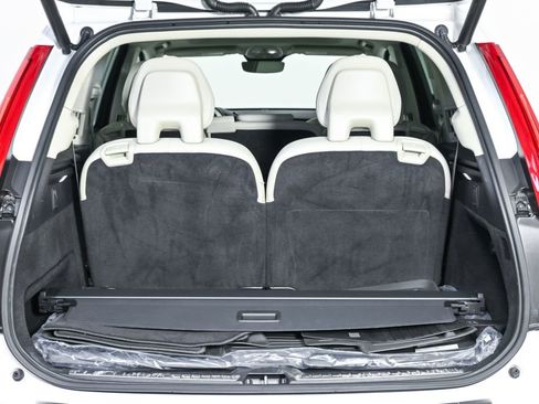 Certified 2023 Volvo XC90 B5 Core w/ Protection Package Premier image 32