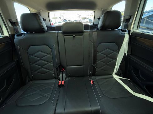 Used 2026 Volkswagen Atlas SE AWD/4WD image 42