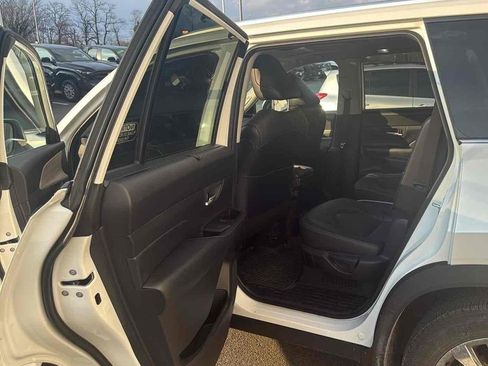 Used 2025 Toyota Grand Highlander AWD Hybrid image 8