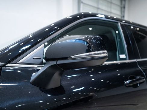 Certified 2022 Toyota Highlander LE image 12