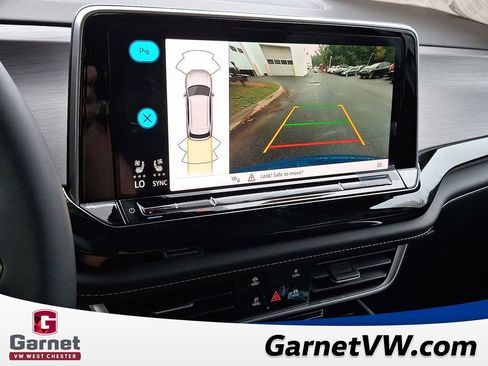 New 2026 Volkswagen Atlas Cross Sport SE image 7