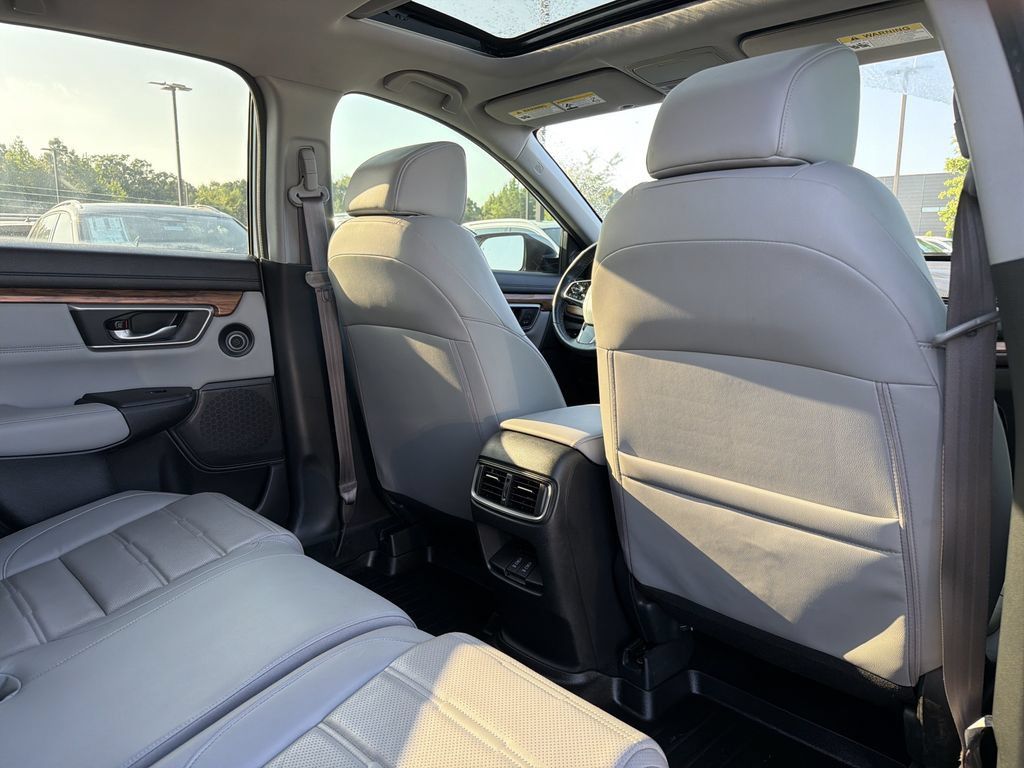 Used 2020 Honda CR-V Touring image 17