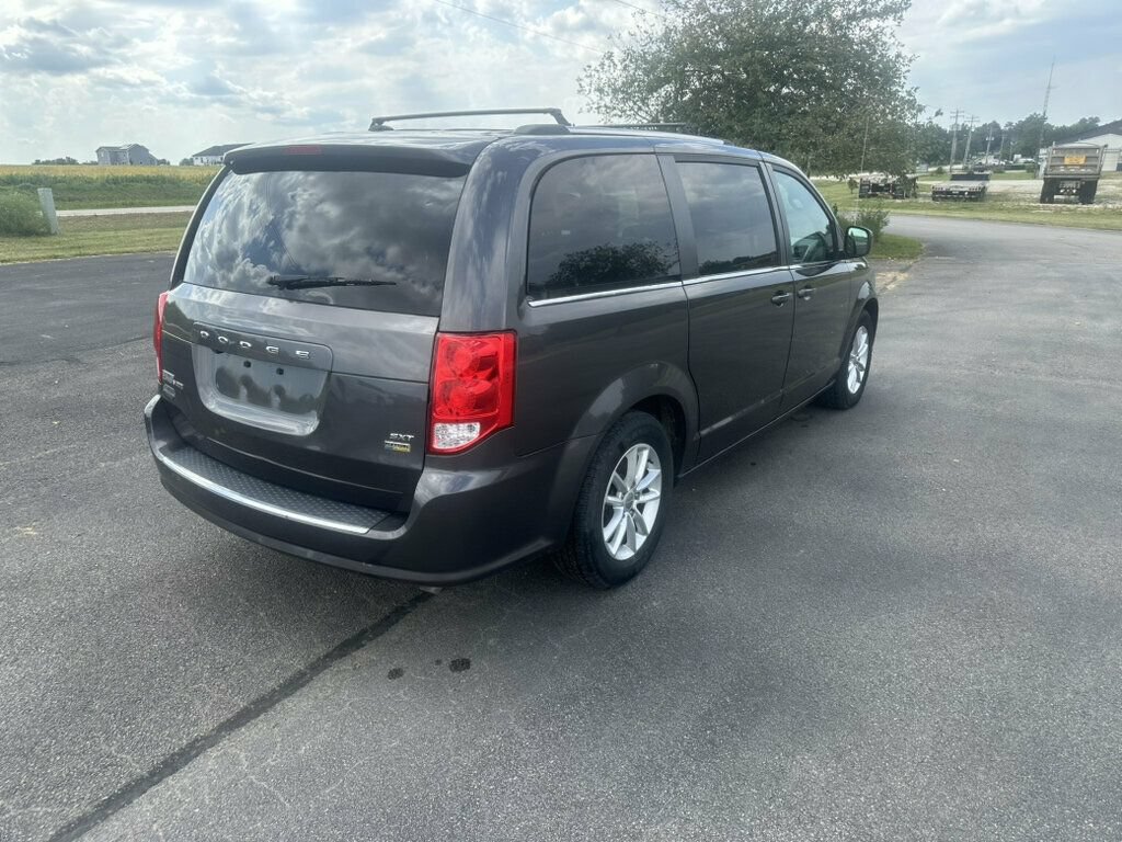Used 2019 Dodge Grand Caravan SXT FWD image 5