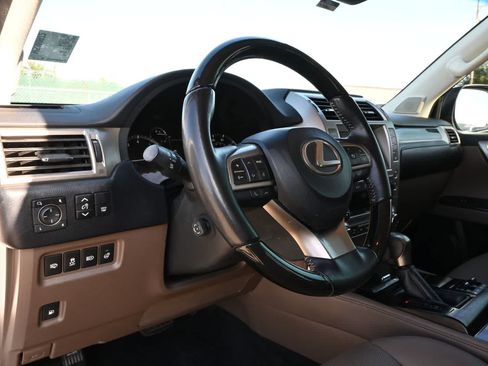 Used 2021 Lexus GX 460 Premium w/ Premium Package AWD/4WD image 16