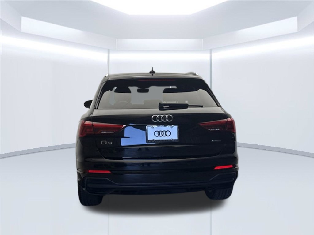 Used 2021 Audi Q3 2.0T Premium Plus w/ Premium Plus Package AWD/4WD image 4