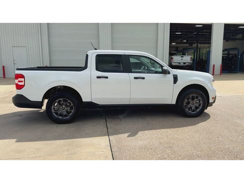 Used 2024 Ford Maverick XLT w/ Equipment Group 300A Standard AWD/4WD image 9