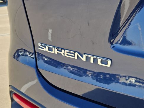 Used 2017 Kia Sorento EX w/ EX Advanced Touring Package image 12