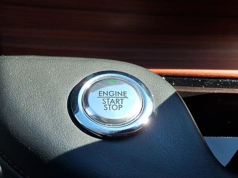 Used 2023 Lincoln Aviator Reserve w/ Equipment Group 201A image 22