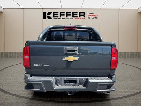 Used 2018 Chevrolet Colorado Z71 AWD/4WD image 4